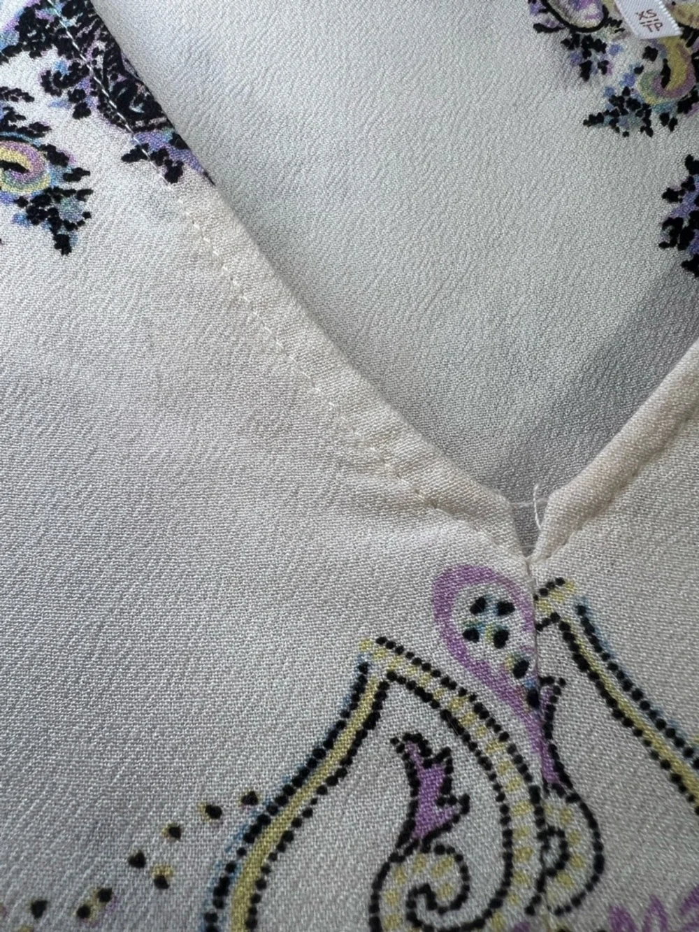 Free People Girl Talk Tunic Top in Ivory Combo, deep V neck, great pockets, EUC - Picture 9 of 9